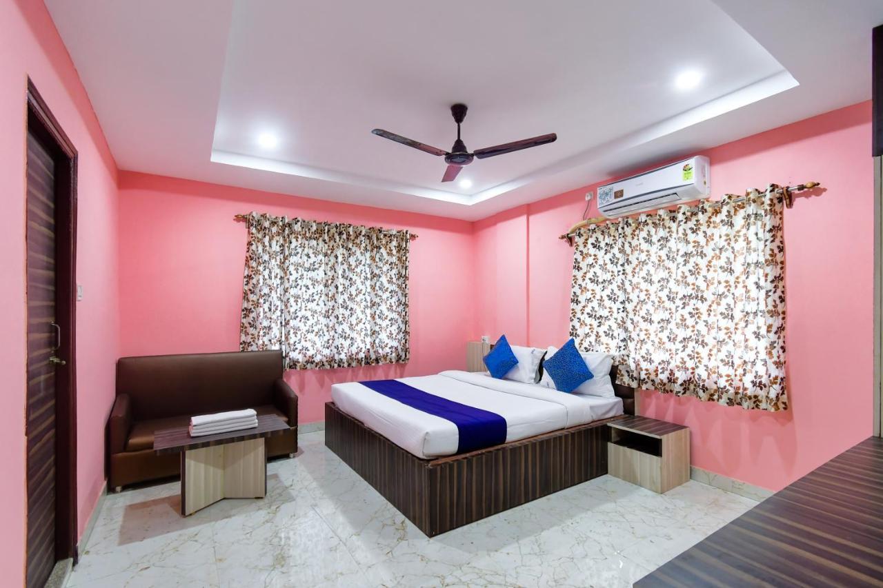 Hotel Blue Abedin Колката Екстериор снимка