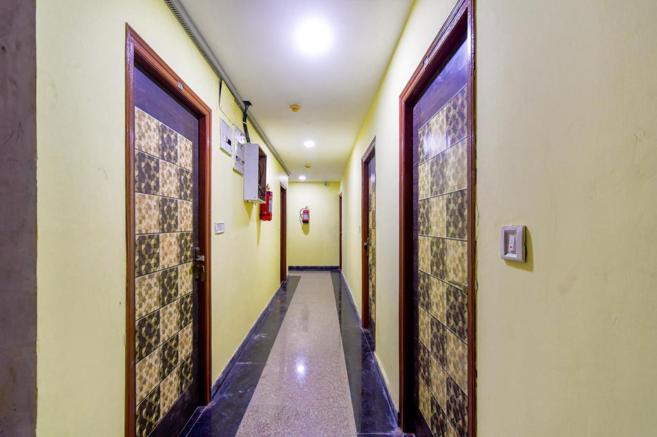 Hotel Blue Abedin Колката Екстериор снимка
