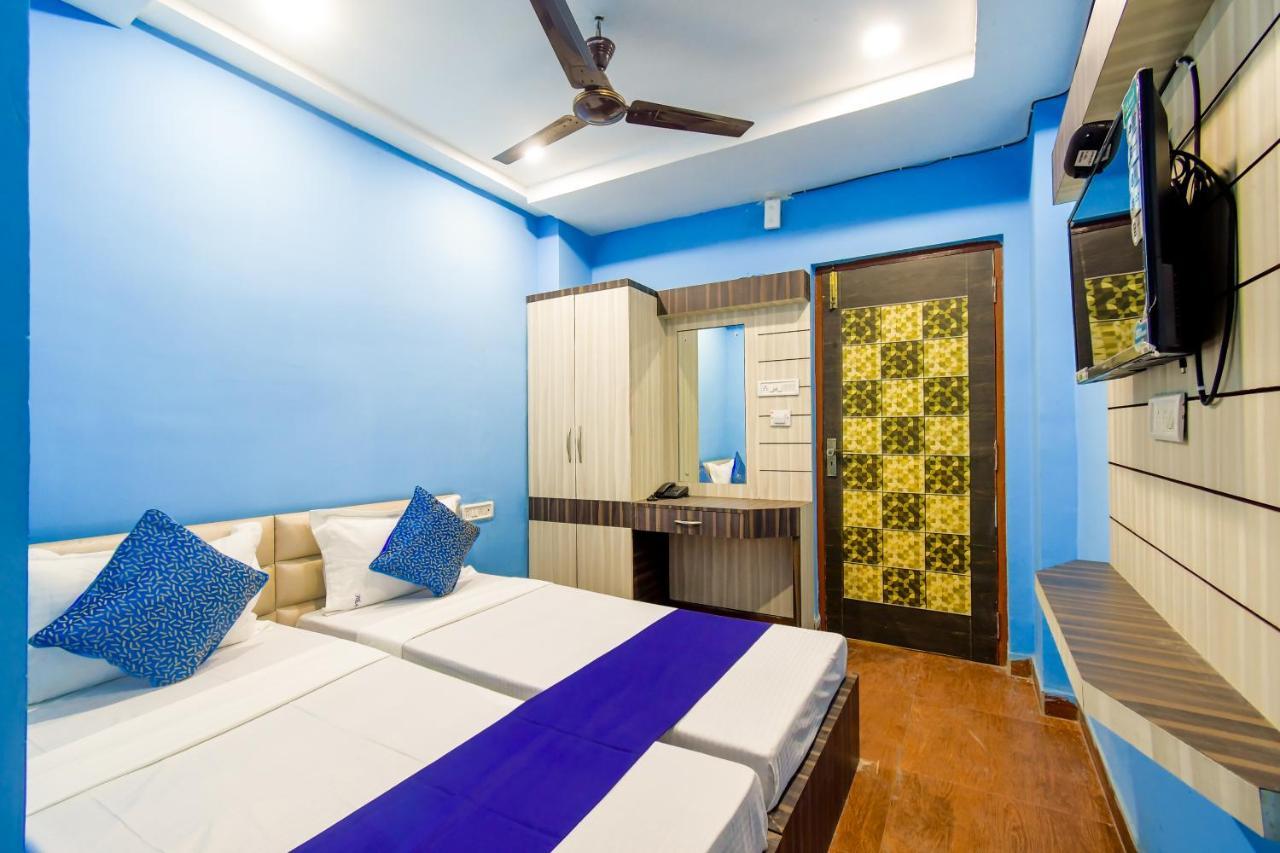 Hotel Blue Abedin Колката Екстериор снимка