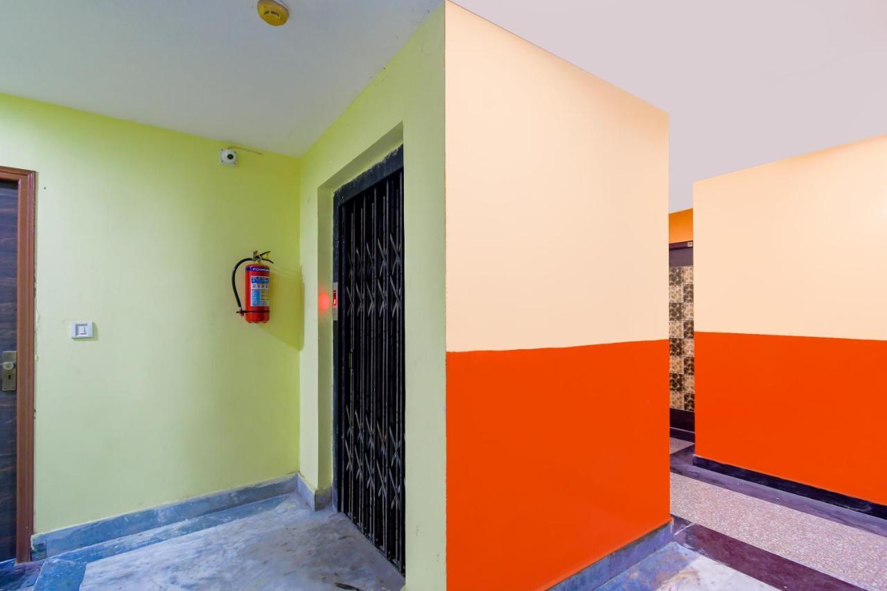 Hotel Blue Abedin Колката Екстериор снимка